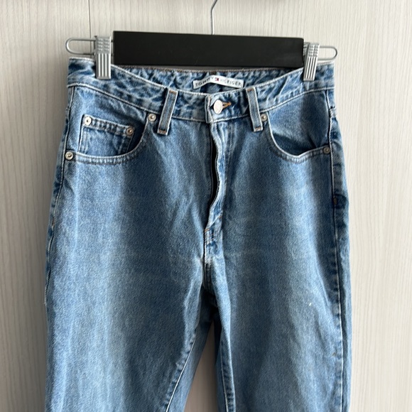 Vintage Tommy Hilfiger Straight leg light wash jeans size 8 - Picture 2 of 9